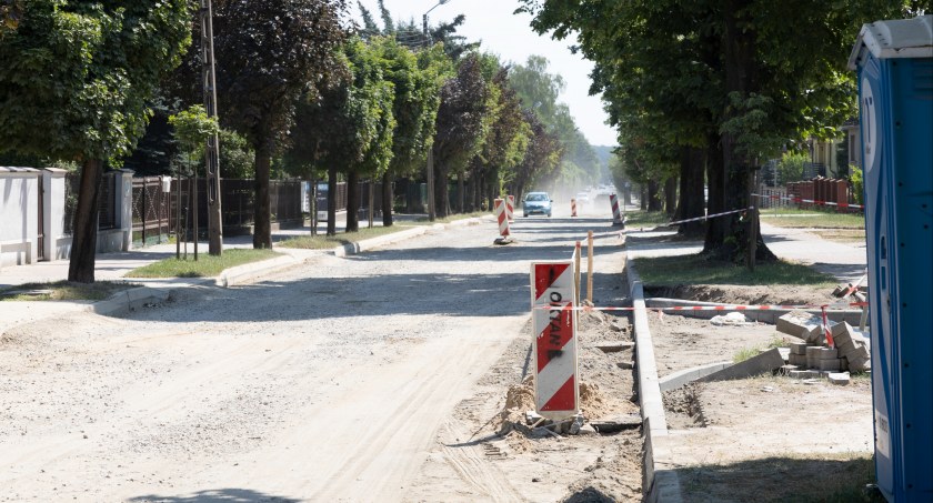Zdjęcie remontowanego odcinka ulicy Żytniej w Rykach