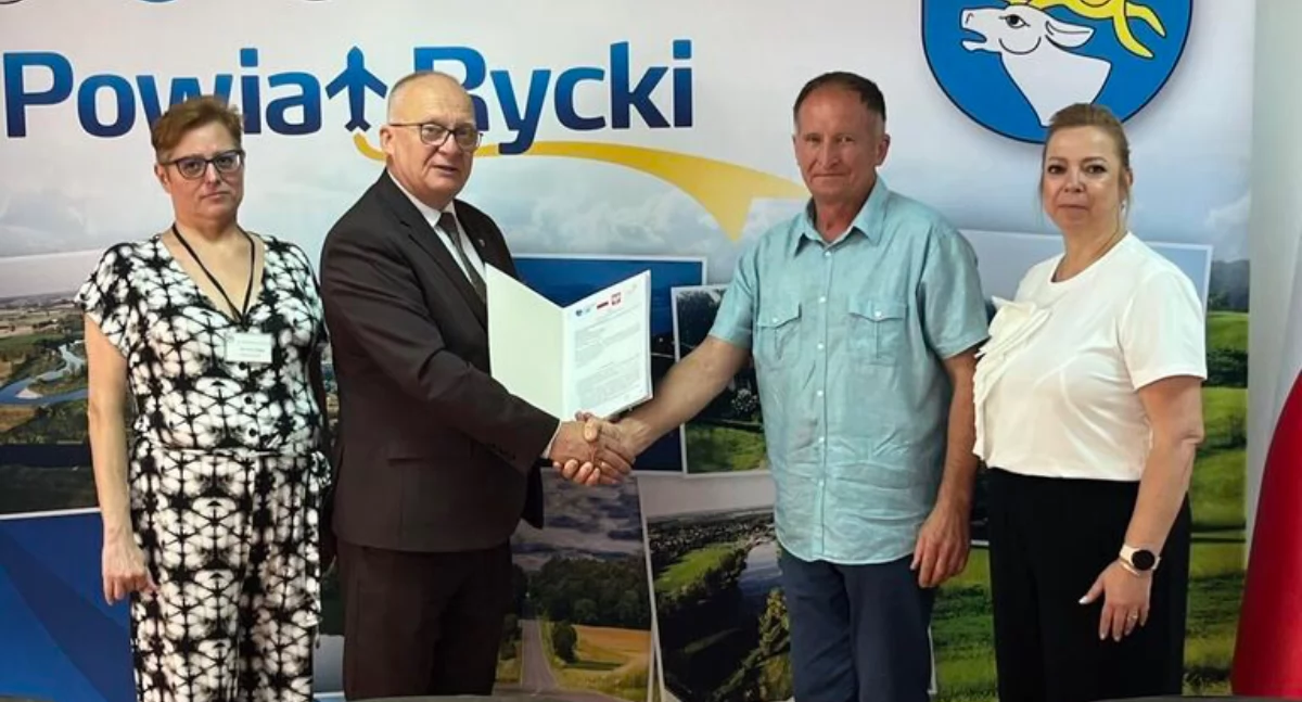 Inwestycje, Powiat rycki stawia odnawialne źródła energii - zdjęcie, fotografia