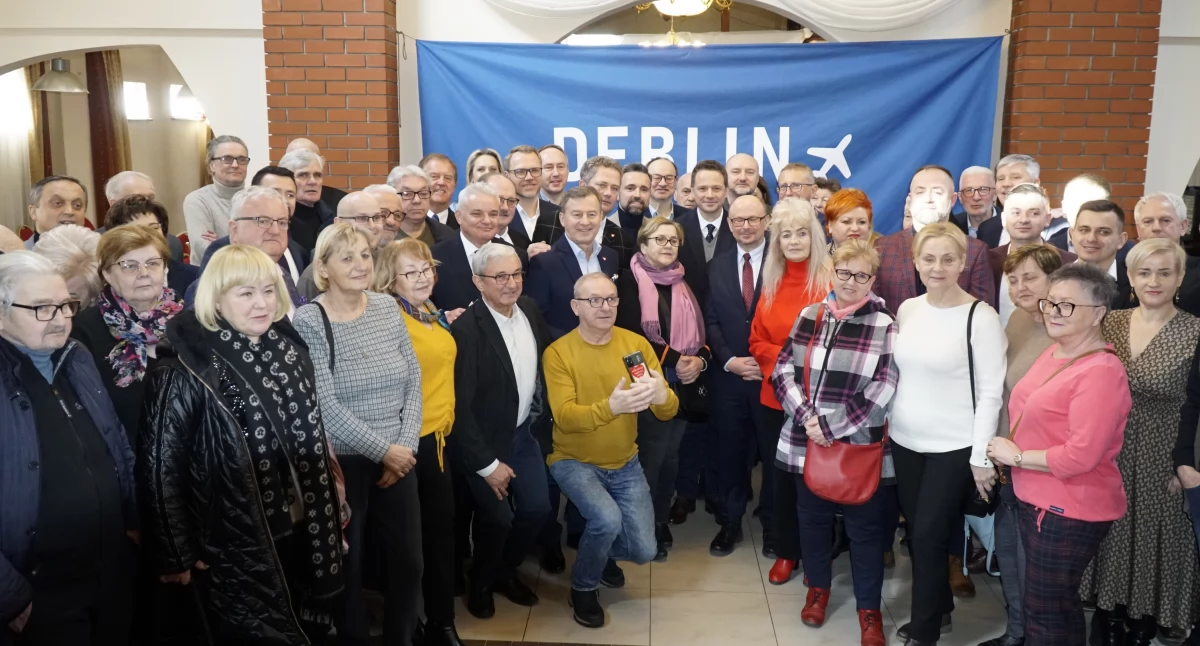 Polityka, Rafał Trzaskowski kandydat Platformy Obywatelskiej prezydenta odwiedził Dęblin - zdjęcie, fotografia