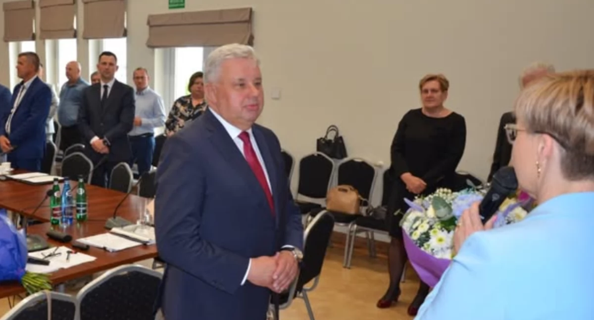 Polityka, Jednogłośne absolutorium Wójta Gminy Kłoczew budżet - zdjęcie, fotografia