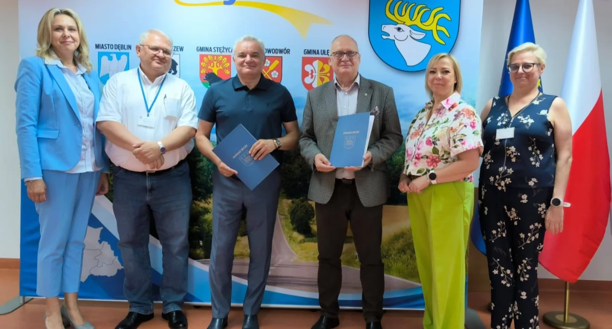 Polityka, Koniec pewnej epoki Dęblinie latach kluczowa placówka zmienia zarządcę - zdjęcie, fotografia