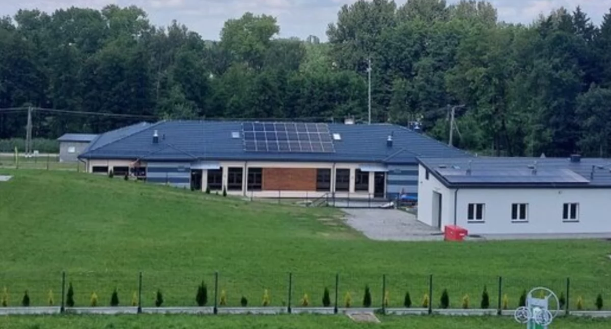 Inwestycje, Żłobek „Smerfuś” Nowodworze prawie gotowy Gmina ogłosiła przetarg wyposażenie - zdjęcie, fotografia