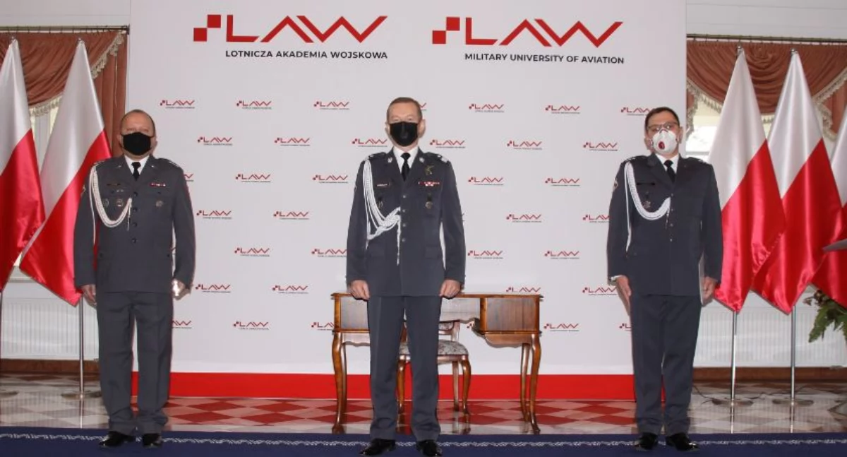 Wojsko i WOT, Wyróżnienia członków lotniczej wspólnoty - zdjęcie, fotografia