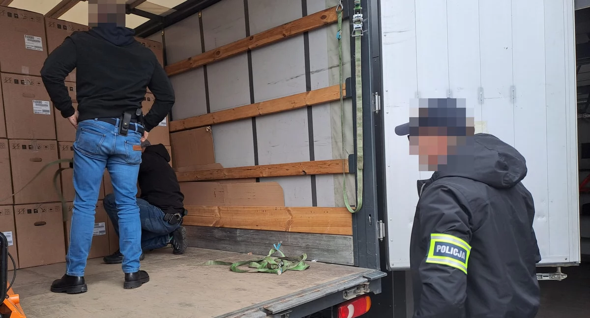 Kryminalne, Łodzi skradzione ekspresy warte Policyjne śledztwo zakończone sukcesem - zdjęcie, fotografia
