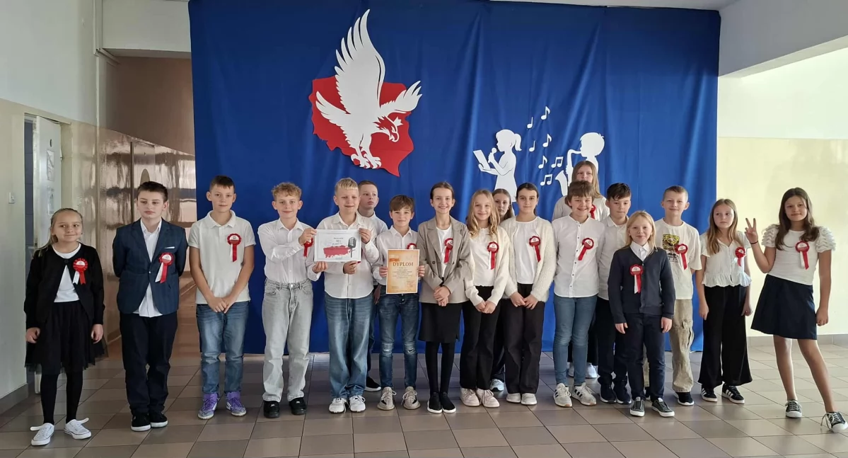 To zdjęcie klasy 5a, która zajęła I miejsce w kategorii uczniów klas 4-6