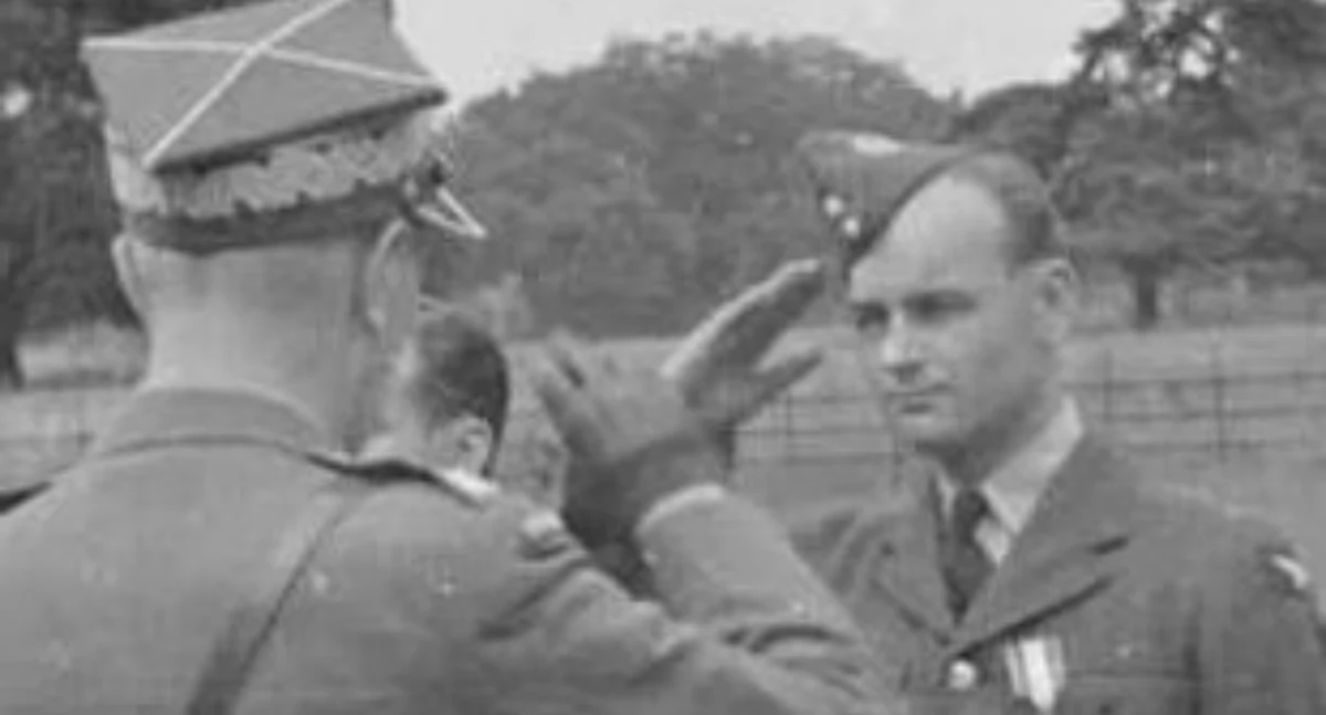 Czescy sprzymierzeńcy byli też odznaczani przez Polaków. Za udział w Kampanii Wrześniowej odznaczenie z rąk Naczelnego Wodza w 1941 r. otrzymał Josef Rehak. Zdjęcie pochodzi ze strony internetowej: Free Czechoslovak Air Force