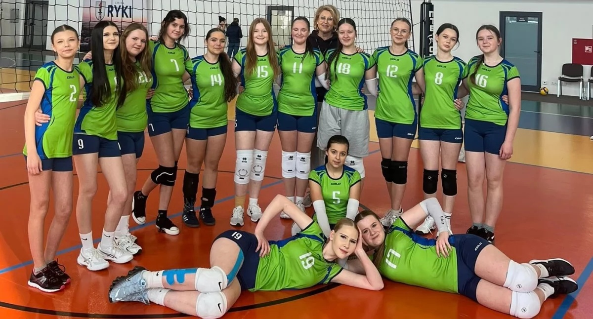 Siatkówka, Rycka Jedynka wygrała szkolne mistrzostwa powiatu - zdjęcie, fotografia