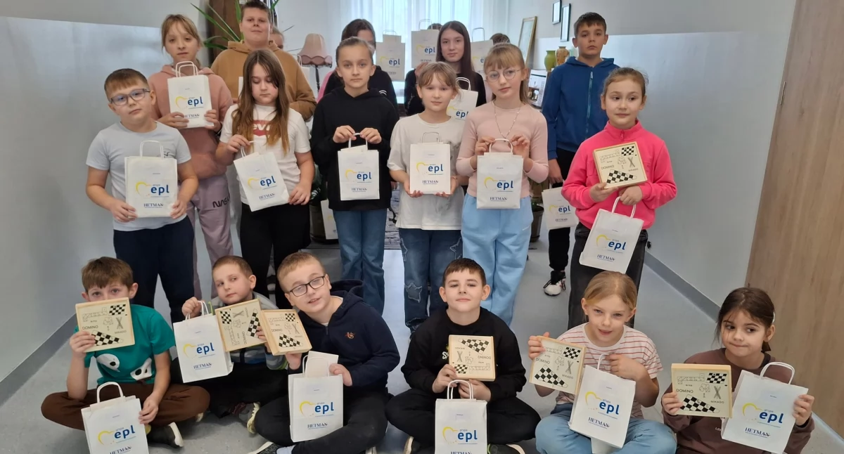 Szkoły i Przedszkola, Uczniowie Gozda zaskoczyli kreatywnością konkursie plastycznym - zdjęcie, fotografia