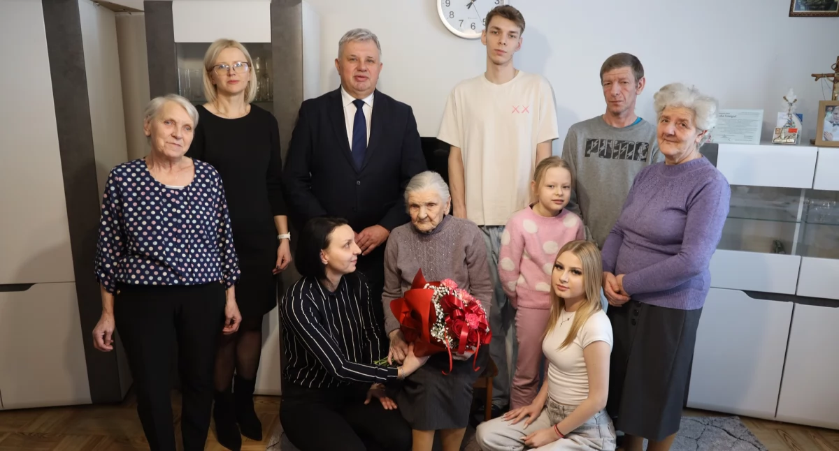 Społeczeństwo, Zofia Szmigiel gminy Kłoczew świętuje urodziny! - zdjęcie, fotografia