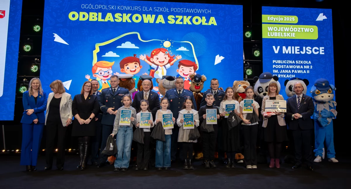 Szkoły i Przedszkola, Odblaskowa Szkoła rozstrzygnięta! Uczniowie naszego powiatu wyróżnieni - zdjęcie, fotografia
