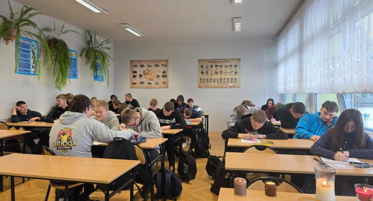 Szkoły i Przedszkola, Uczniowie zwolnili tempo Dzień Relaksacji szkole - zdjęcie, fotografia