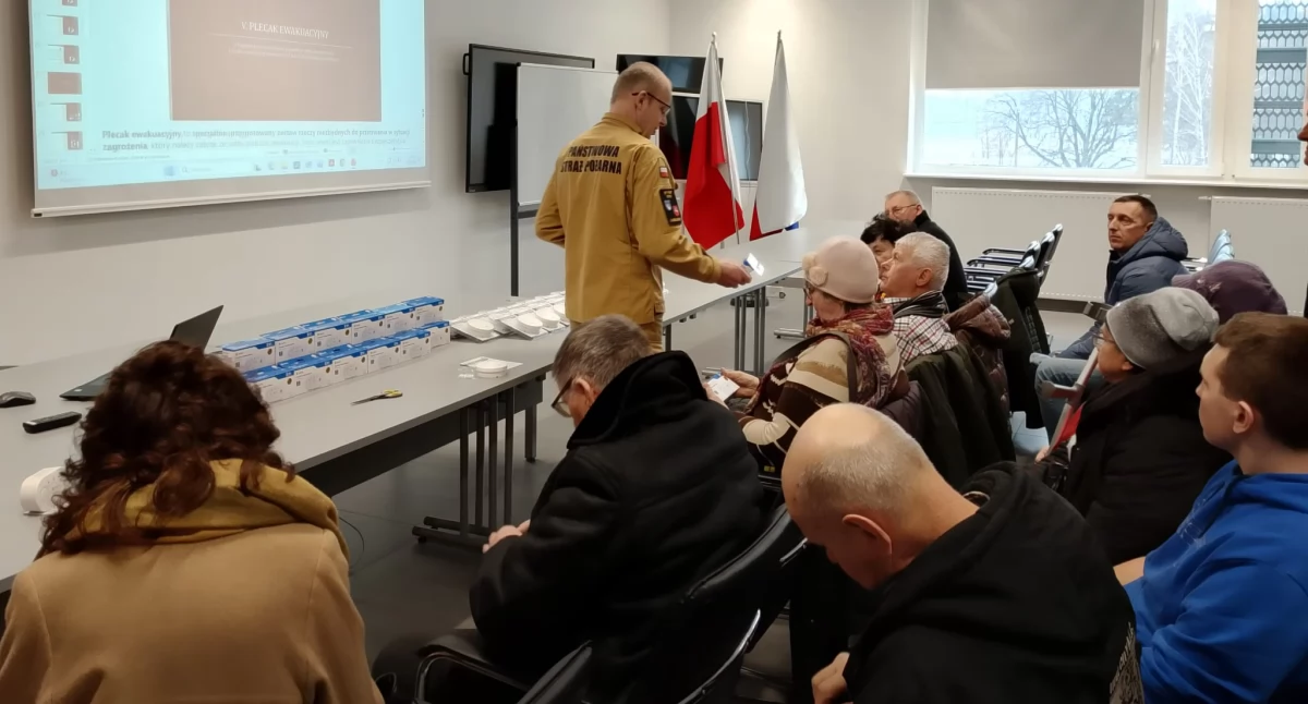 Społeczeństwo, Czujki czadu Spotkanie edukacyjne mieszkańców - zdjęcie, fotografia