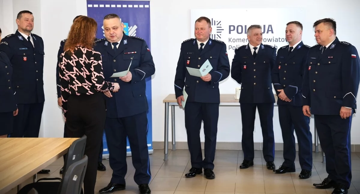 Społeczeństwo, Pracownicy cywilni policji docenieni Uroczyste spotkanie okazji święta - zdjęcie, fotografia