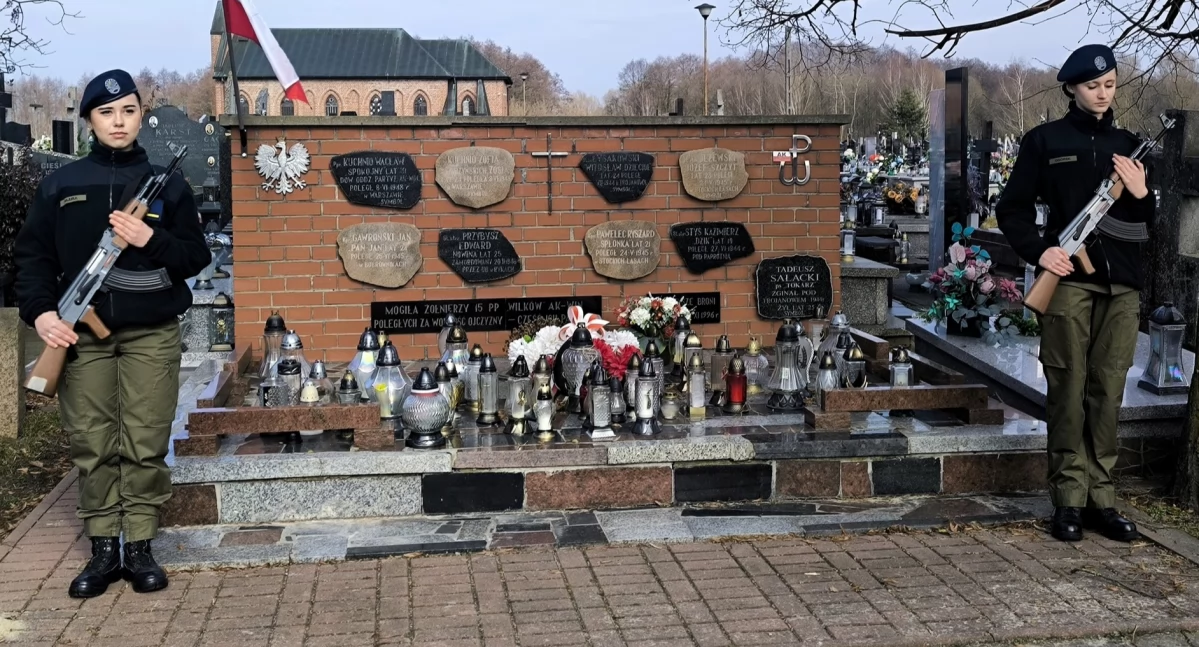 Uroczystości, Hołd Żołnierzy Wyklętych Wspólna modlitwa złożenie wieńców - zdjęcie, fotografia
