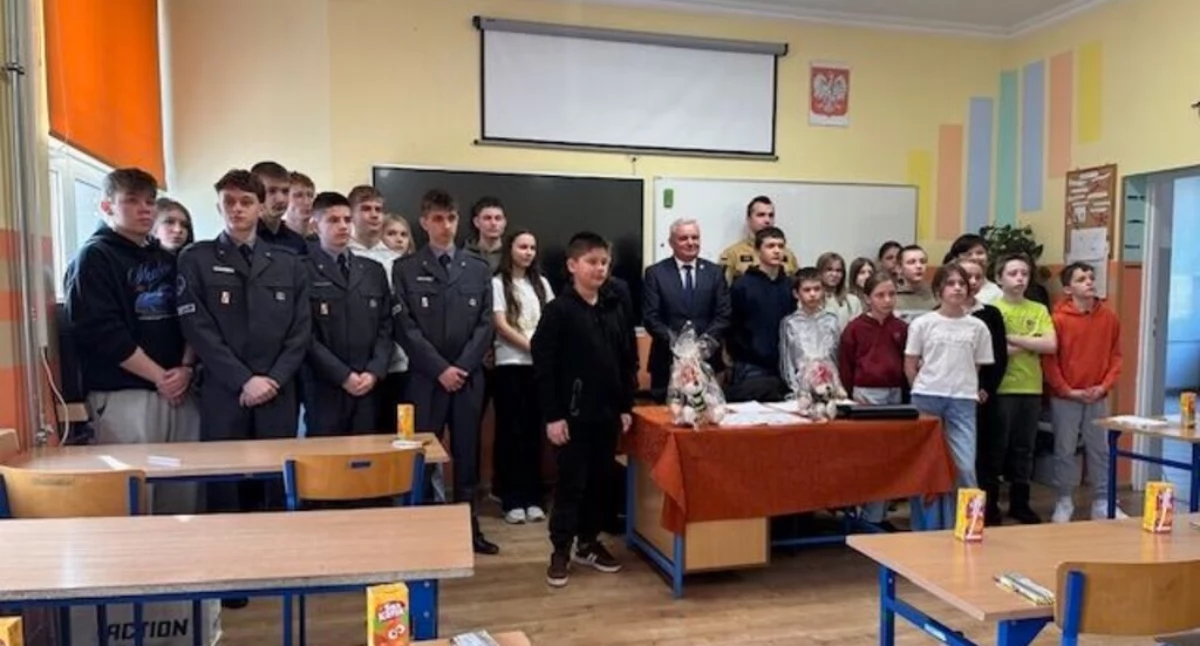 Szkoły i Przedszkola, Uczniowie pokazali wiedzę bezpieczeństwie Znamy zwycięzców - zdjęcie, fotografia