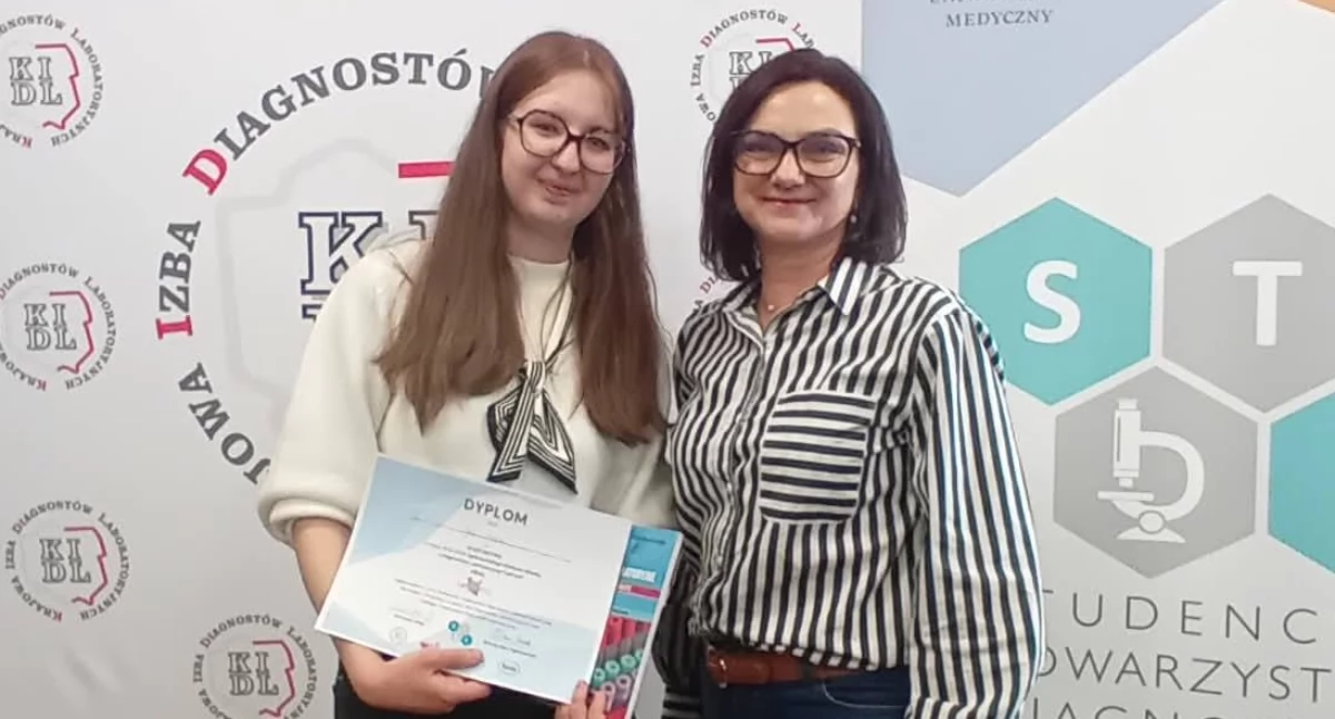 Szkoły i Przedszkola, Sukces Julii Polak ogólnopolskim finale konkursu LabTest - zdjęcie, fotografia