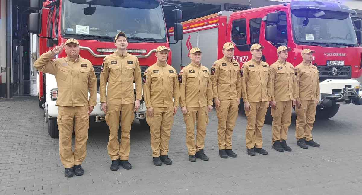 Straż i Policja, Strażacy uczcili pamięć tragicznie zmarłego druha - zdjęcie, fotografia