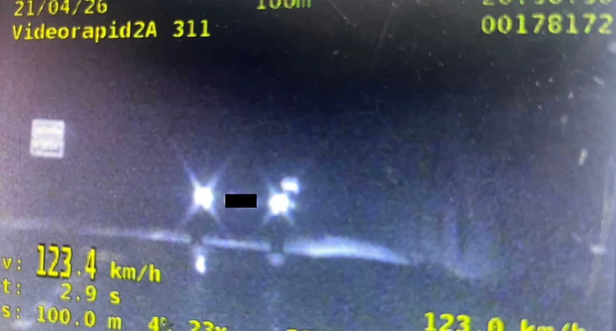 Zdarzenia z Regionu, Pędził terenie zabudowanym latek stracił prawo jazdy miesiące - zdjęcie, fotografia