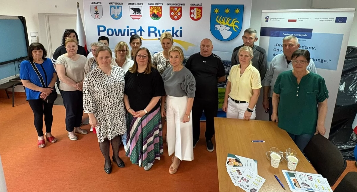 Społeczeństwo, Ośrodek Adopcyjny Lublina wyjaśnili przejść przez proces adopcji - zdjęcie, fotografia