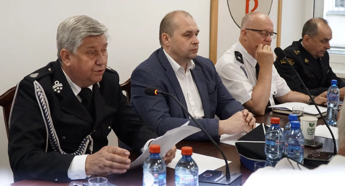 Straż i Policja, Jarosław Żaczek czele druhów strażaków gminy (ZDJĘCIA) - zdjęcie, fotografia