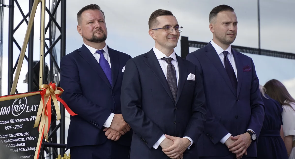 Społeczeństwo, historii Miliony litrów mleka Jedna marka Spółdzielnia Mleczarska (ZDJĘCIA) - zdjęcie, fotografia