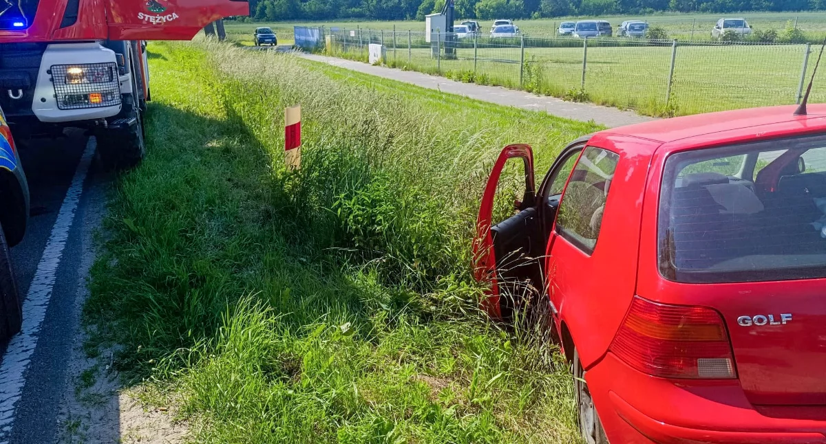 Zdjęcie: Służby interweniowały przy kolizji drogowej z udziałem dwóch samochodów osobowych