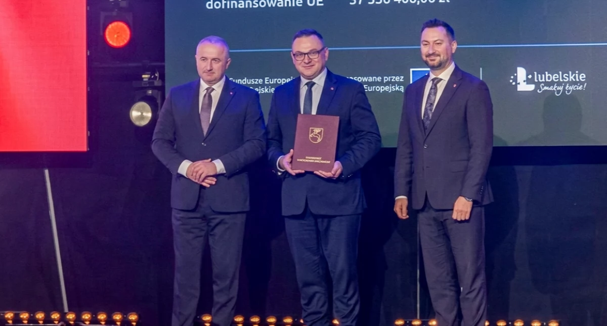 Inwestycje, Dęblin dofinansowaniem remont świetlicy - zdjęcie, fotografia