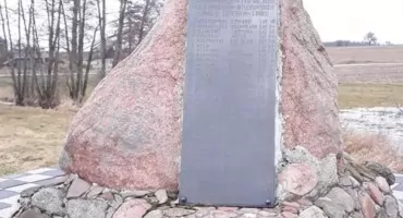 Rażeni serią kaemu padali jeden po drugim
