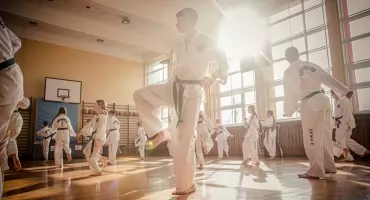 Egzamin w Dęblińskiej Szkole Taekwon-do zakończony sukcesem wielu adeptów
