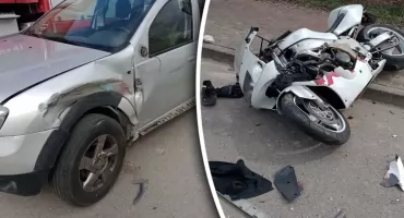 21-latek trafił do szpitala. Zderzenie samochodu i motocykla w Zosinie