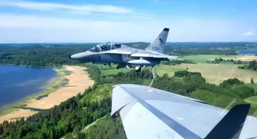 Samoloty M346 Bielik z Dęblina po raz pierwszy w Finlandii. Polacy na ćwiczeniach NATO Ramstein Flag 2026
