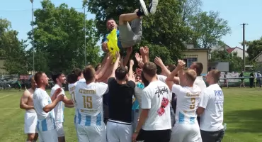 Amator Leopoldów/Rososz awansował do klasy okręgowej. Sensacja w A klasie!