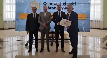 Stężyca kupi agregaty, cysternę i Starlinki. Gmina z dofinansowaniem 307 tys. zł na obronę cywilną